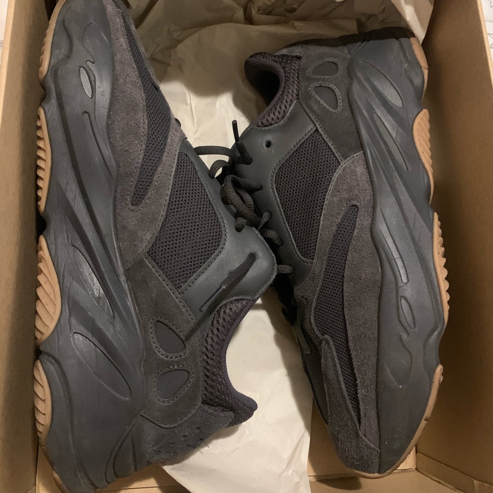 Yeezy 700 boost